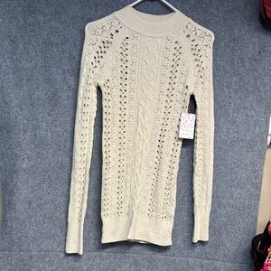 Free People ivory  cotton  beautiful long sleeve knit Sweater  S